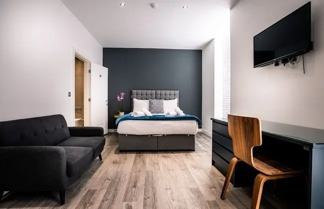 Studio Apartment - Sleeps 2
