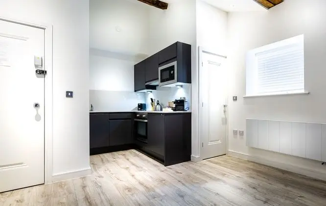 Studio Apartment - Sleeps 2