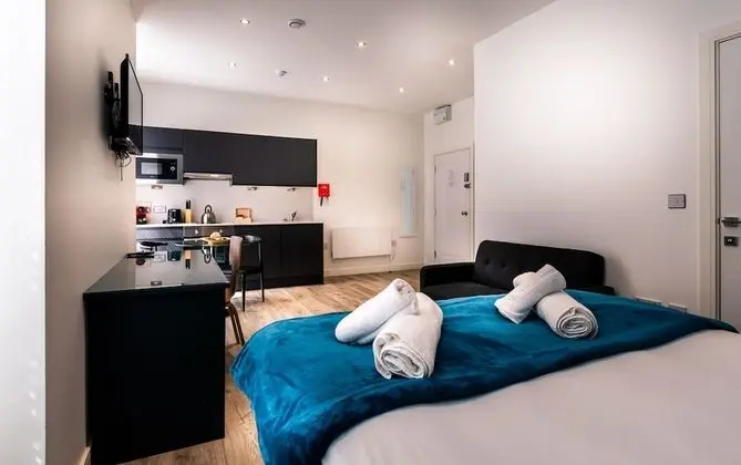 Studio Apartment - Sleeps 2