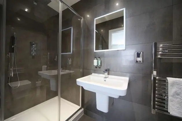 Studio Apartment - Sleeps 2