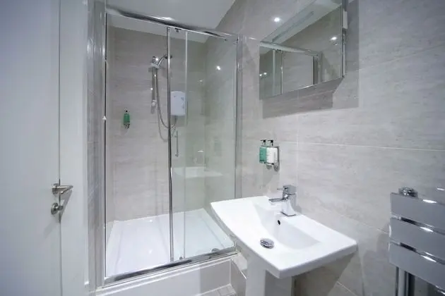 Studio Apartment – Sleeps 2