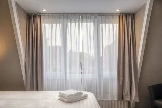 Basic Tek Büyük Yataklı Oda