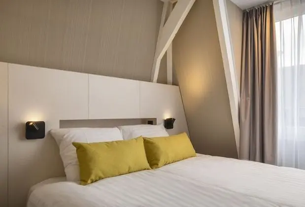 Basic Tek Büyük Yataklı Oda