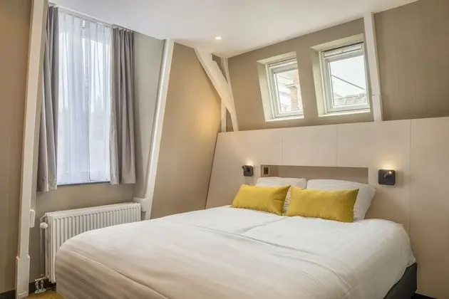 Basic Tek Büyük Yataklı Oda