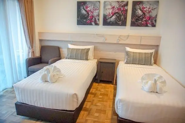 Deluxe Room Higher Floor with Jetted Bathtub