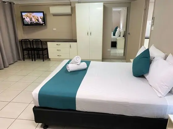Standard Apart Daire, Birden Çok Yatak Odası, Sigara İçilmez, Mutfak (3 BEDROOM RIVERFRONT)