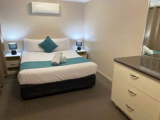 Standard Apart Daire, Birden Çok Yatak Odası, Sigara İçilmez, Mutfak (3 BEDROOM RIVERFRONT)