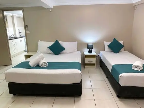 Standard Apart Daire, Birden Çok Yatak Odası, Sigara İçilmez, Mutfak (3 BEDROOM RIVERFRONT)