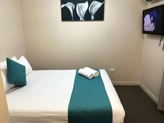 Standard Apart Daire, Birden Çok Yatak Odası, Sigara İçilmez, Mutfak (4BRM RIVERFRONT)