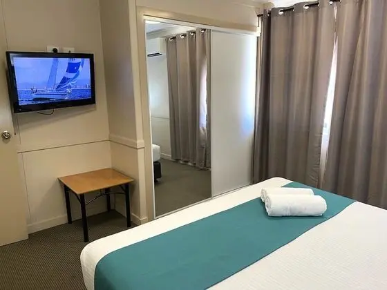 Standard Apart Daire, Birden Çok Yatak Odası, Sigara İçilmez, Mutfak (4BRM RIVERFRONT)