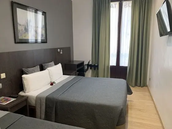 Basic Üç Kişilik Oda