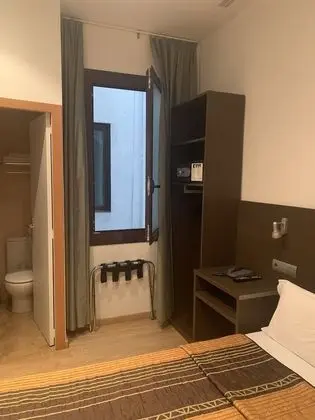 Tek Büyük Yataklı Oda (Interior)