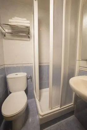 Tek Büyük Yataklı Oda (Interior)