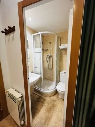 Tek Büyük Yataklı Oda (Interior)