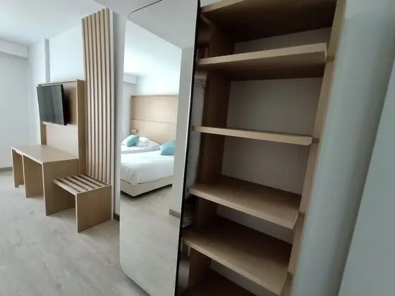 Basic Tek Büyük Yataklı Oda