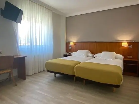 Tek Büyük Yataklı Oda (Extra  bed child)