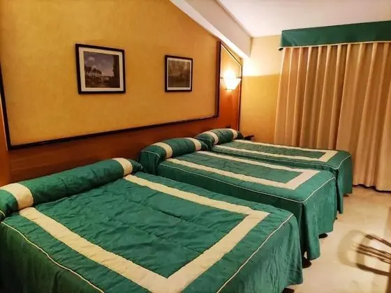 Standard Üç Kişilik Oda