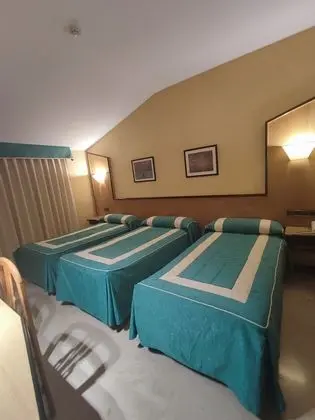 Standard Üç Kişilik Oda