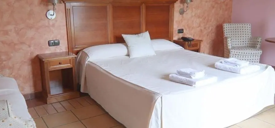 Tek Büyük veya İki Ayrı Yataklı Oda