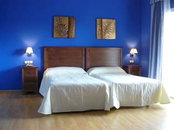 Tek Büyük veya İki Ayrı Yataklı Oda