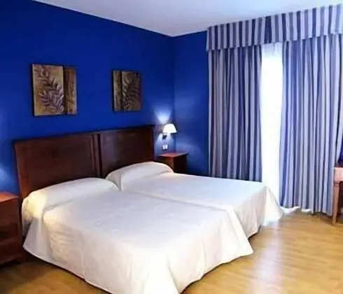 Tek Büyük veya İki Ayrı Yataklı Oda