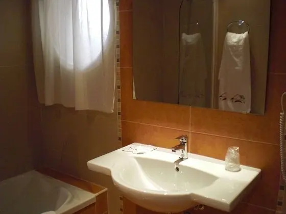 Tek Büyük veya İki Ayrı Yataklı Oda