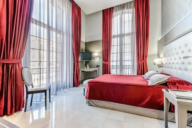 Tek Büyük Yataklı Oda (with extra bed)
