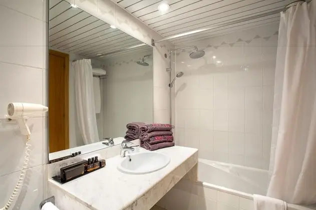 Standard Tek Büyük Yataklı Oda (with extra bed)