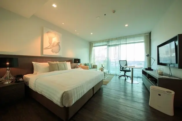 Standard King Bed