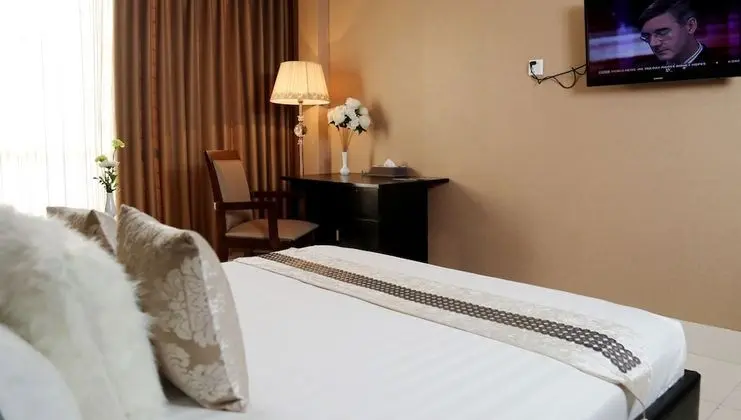 Deluxe Tek Büyük Yataklı Oda