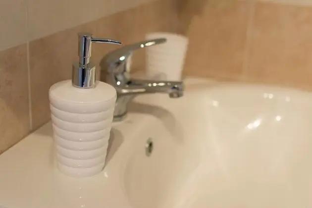 Tek Büyük Yataklı Oda, Balkon
