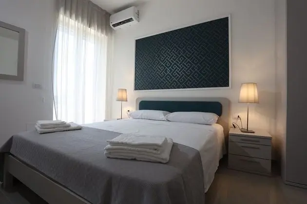 Superior Tek Büyük Yataklı Oda, Balkon, Şehir Manzaralı