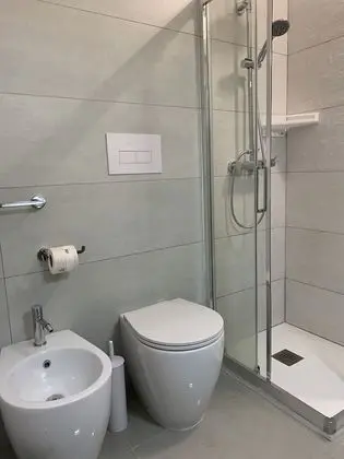 Superior Tek Büyük Yataklı Oda, Balkon, Şehir Manzaralı