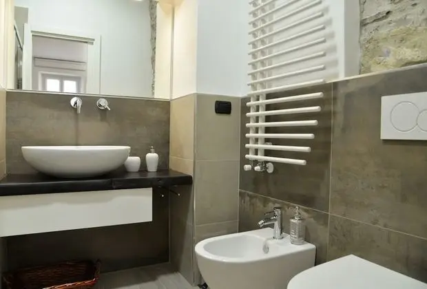 Exclusive Tek Büyük Yataklı Oda