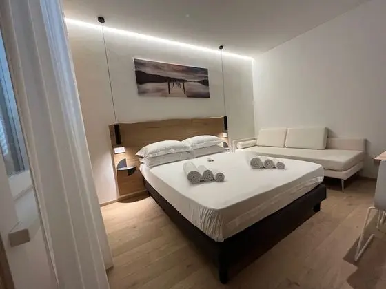 Luxury Tek Büyük Yataklı Oda