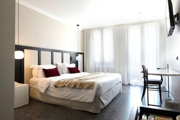 Deluxe Tek Büyük Yataklı Oda, Deniz Manzaralı