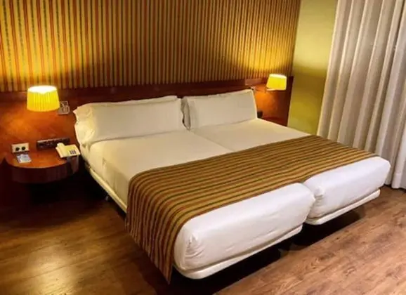 Büyük Yataklı Tek Kişilik Oda (Single Occupancy)