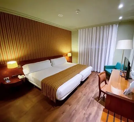Büyük Yataklı Tek Kişilik Oda (Single Occupancy)