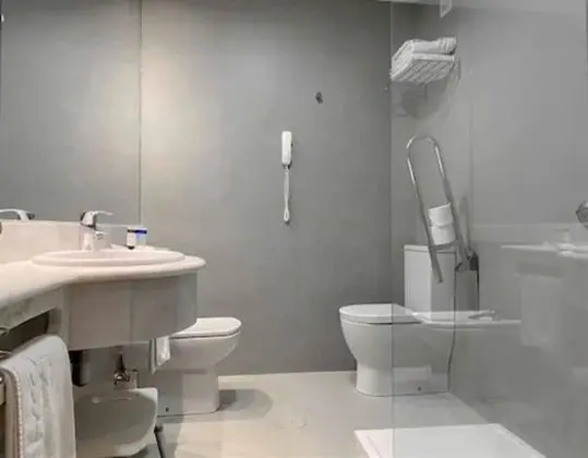 Büyük Yataklı Tek Kişilik Oda (Single Occupancy)