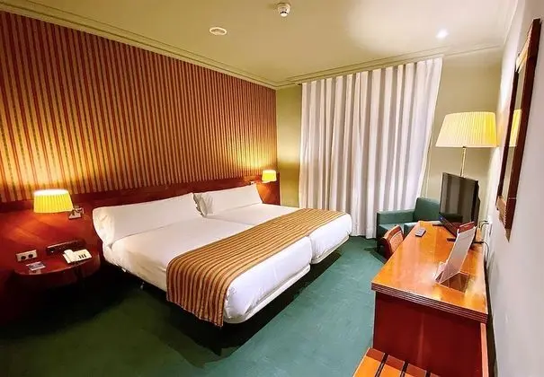 Superior Büyük Yataklı Tek Kişilik Oda