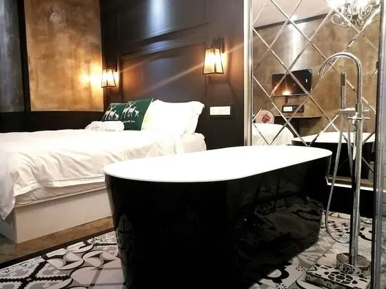 Luxury Oda (Deluxe)