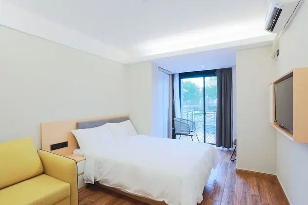 Basic Apart Daire, Balkon ((Chinese Residence Only))