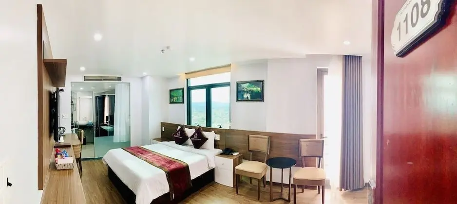 Deluxe Tek Büyük Yataklı Oda