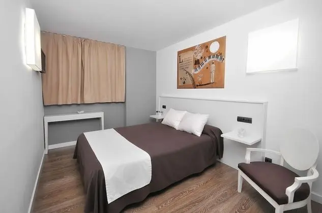 Tek Büyük veya İki Ayrı Yataklı Oda