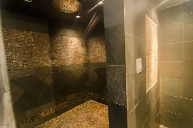 Ev, Kişiye Özel Havuzlu (Linen & Towels Not Included)