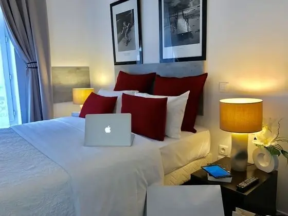 Comfort Tek Büyük Yataklı Oda