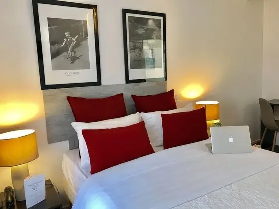 Comfort Tek Büyük Yataklı Oda