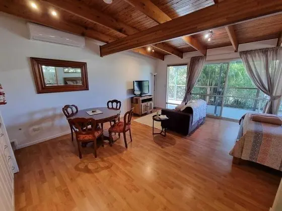 Standard Studio, 1 Queen Bed, Kitchen, Garden View (Wattle Suite)