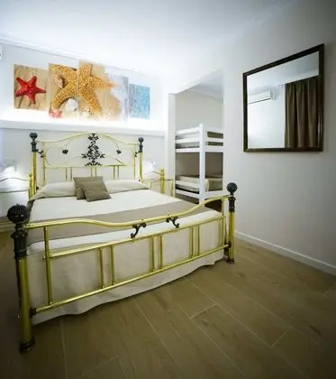 Dört Kişilik Oda (2 + 2)