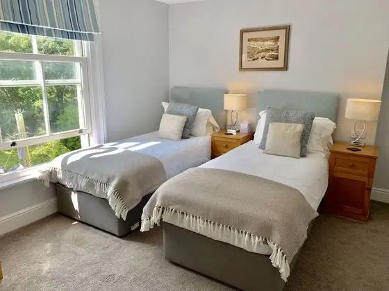 Tek Büyük veya İki Ayrı Yataklı Oda, Banyolu/Duşlu (Room 1, 2nd Floor, Village View)